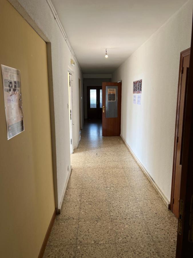 Albergue Municipal Albergue San Martín del Camino Exterior foto